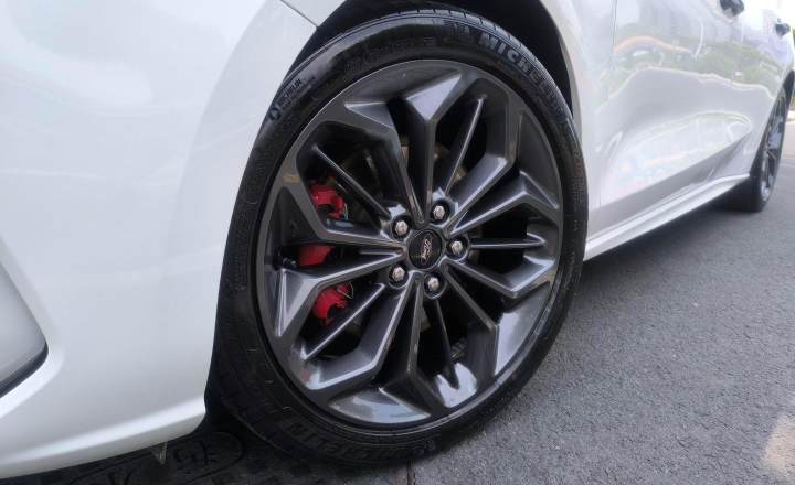 福特 福克斯 2022款 两厢 EcoBoost 180 自动ST Line