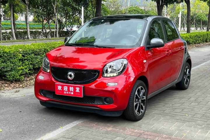 smart  forfour 1.0L 52千瓦激情版