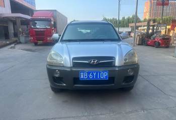 现代 途胜 2009款 2.0L 自动两驱天窗型