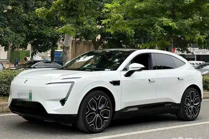 阿维塔 11 长续航单电机版 5座