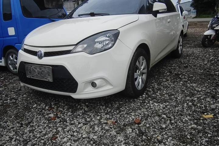 名爵 3 1.5L AMT精英版