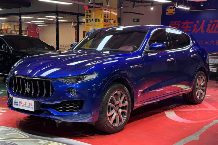 玛莎拉蒂 Levante 2018款 3.0T S 豪华杰尼亚版