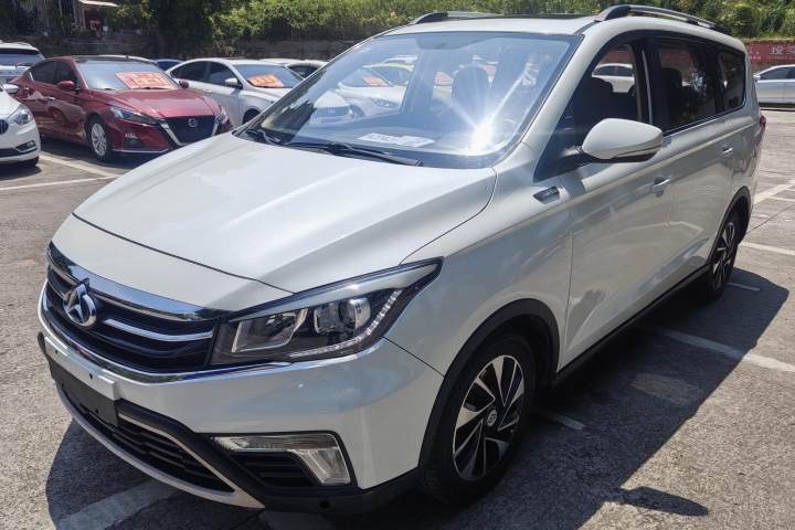 长安欧尚 A800 1.5T 手动豪享型