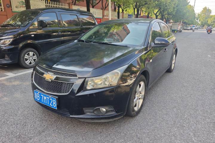 雪佛兰 科鲁兹 1.8L SE AT
