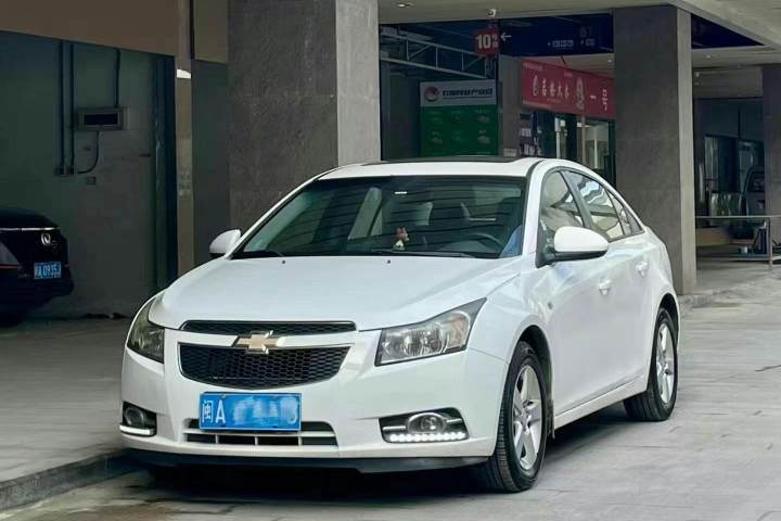 雪佛兰 科鲁兹 1.8L SE AT
