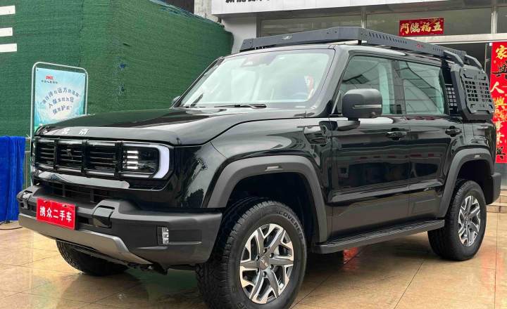 北京越野 BJ40 2024款 2.0D 全新刀锋英雄穿越者