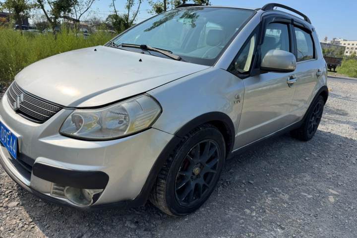 铃木 天语 SX4 两厢 1.6L 自动时尚天骄型