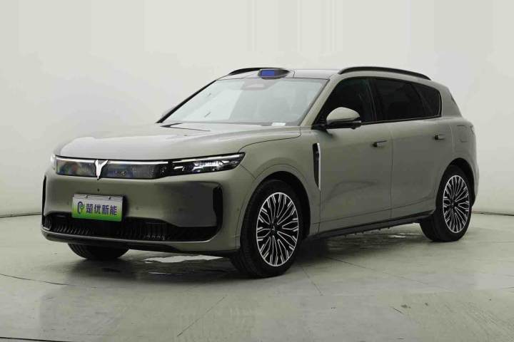 岚图汽车 岚图FREE FREE+ 后驱乾崑版