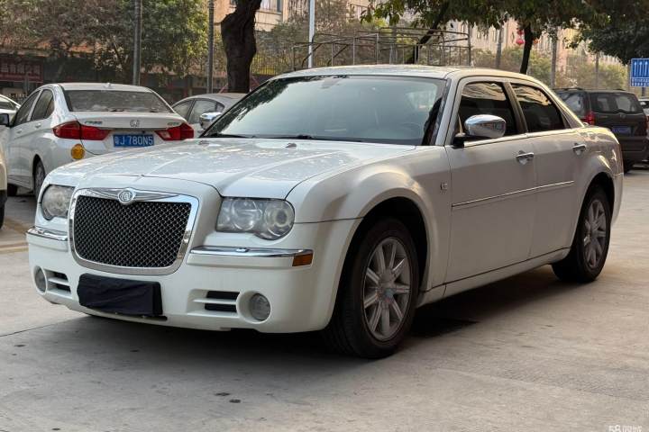 克莱斯勒 300C 3.5L 豪华领航版