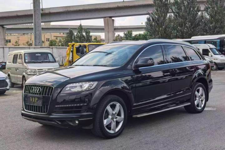 奥迪 Q7 2011款 3.0 TFSI 技术型(245kW)
