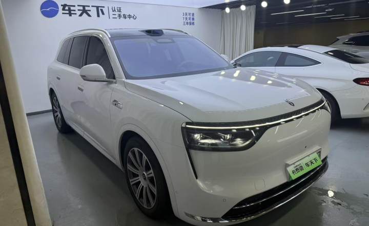 AITO 问界 问界M8 2025款 增程 Max+版 53.4kWh 5座版 (192线激光雷达）