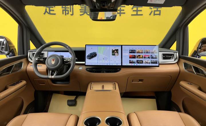红旗 HQ9 PHEV 2026款 2.0T 四驱豪华版
