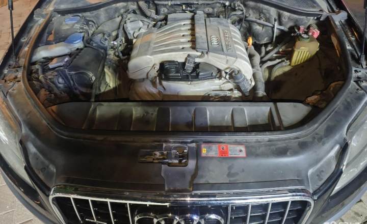 奥迪 Q7 2010款 3.6 FSI quattro 豪华型