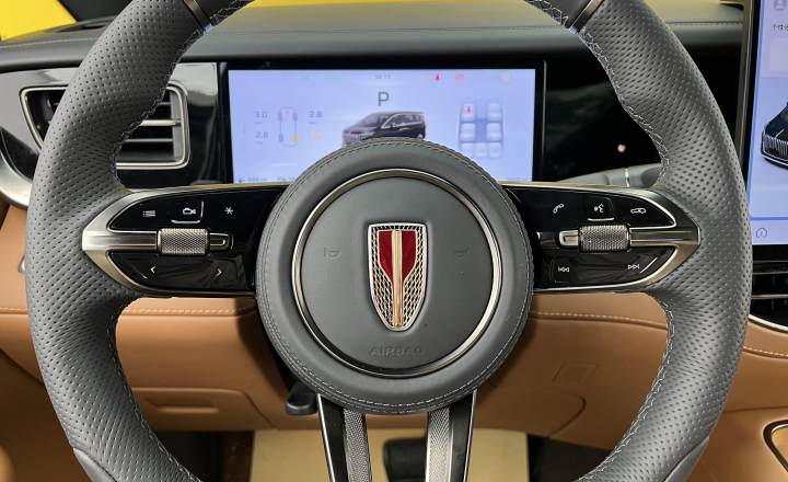 红旗 HQ9 PHEV 2026款 2.0T 四驱豪华版