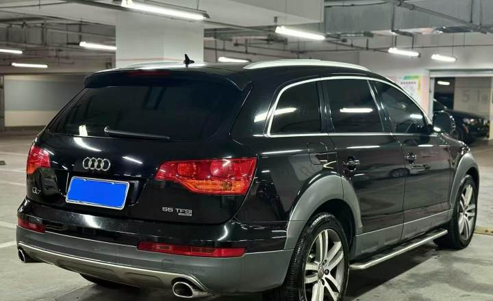 奥迪 Q7 2010款 3.6 FSI quattro 豪华型