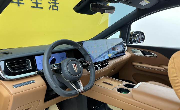 红旗 HQ9 PHEV 2026款 2.0T 四驱豪华版