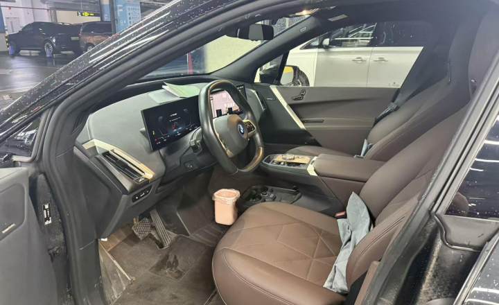 宝马 iX 2022款 xDrive40