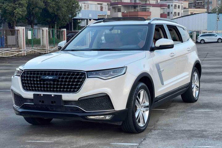 众泰 T700 1.8T 双离合尊享型贺岁版