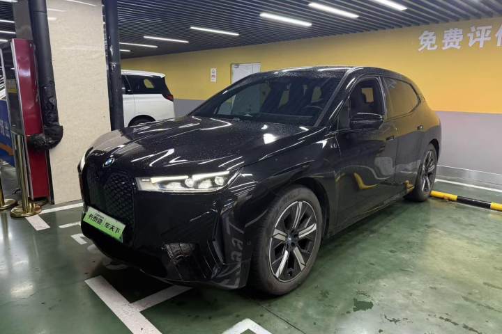 宝马 iX 2022款 xDrive40