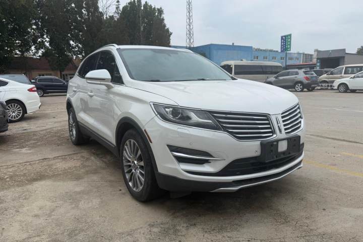 林肯 MKC 2.0T 四驱尊雅版