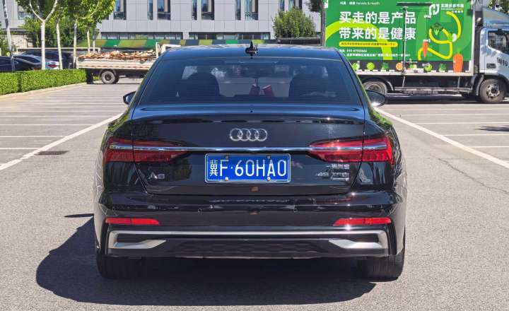 奥迪 A6L 2023款 改款 45 TFSI quattro 臻选动感型