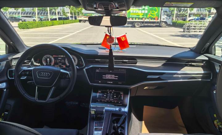 奥迪 A6L 2023款 改款 45 TFSI quattro 臻选动感型