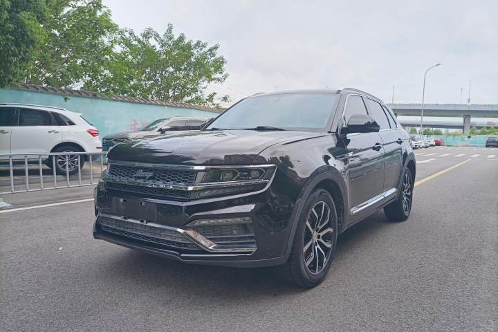 众泰 大迈X7 2.0T DCT至尊型