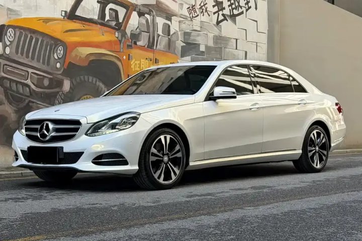 奔驰 E级 2013款 E 300 L 时尚型