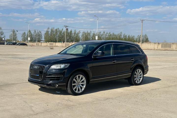 奥迪 Q7 2011款 3.0 TFSI 技术型(200kW)