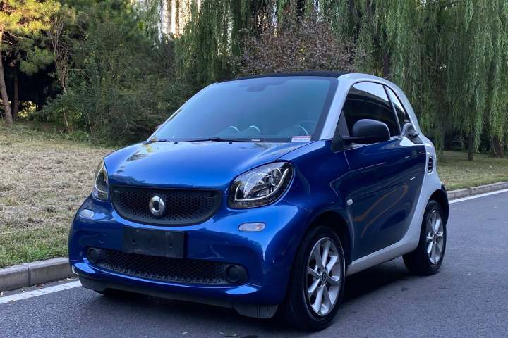 smart  fortwo 1.0L 52千瓦硬顶灵动版