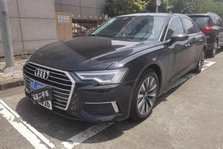 奥迪 A6L 45 TFSI 臻选致雅型