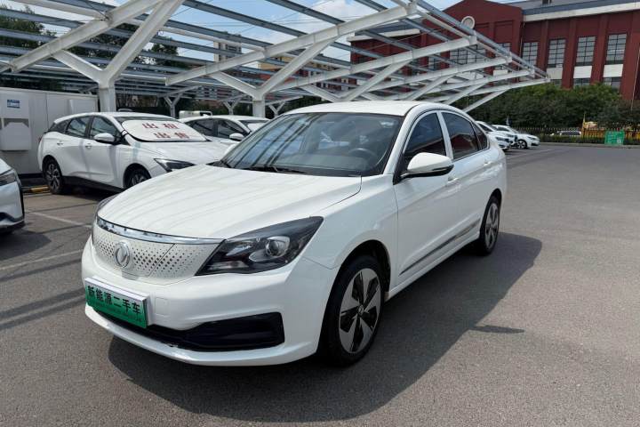东风风神 E70 500 PLUS 超享版