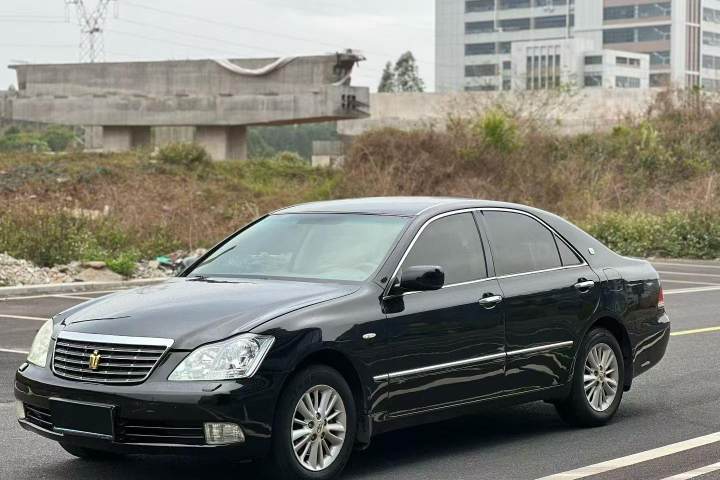 丰田 皇冠 2.5L Royal 真皮版