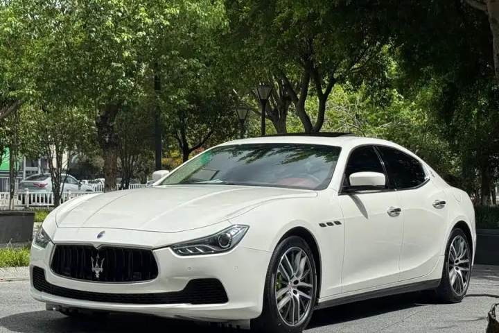 玛莎拉蒂 Ghibli 3.0T 标准版