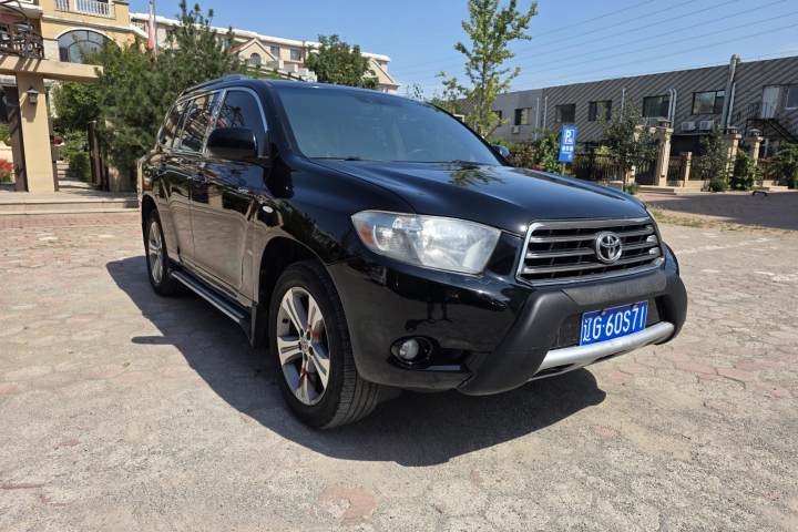 丰田 汉兰达 2.7L 两驱7座豪华版