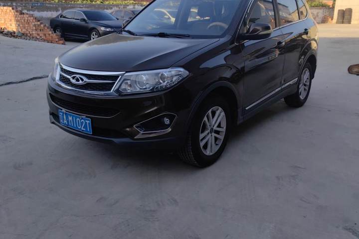 奇瑞 瑞虎5 2.0L CVT家尊版