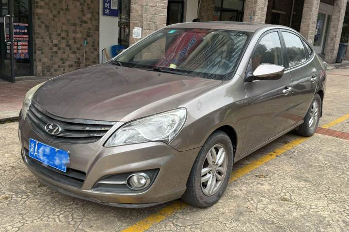 现代 悦动 1.6L 自动舒适型