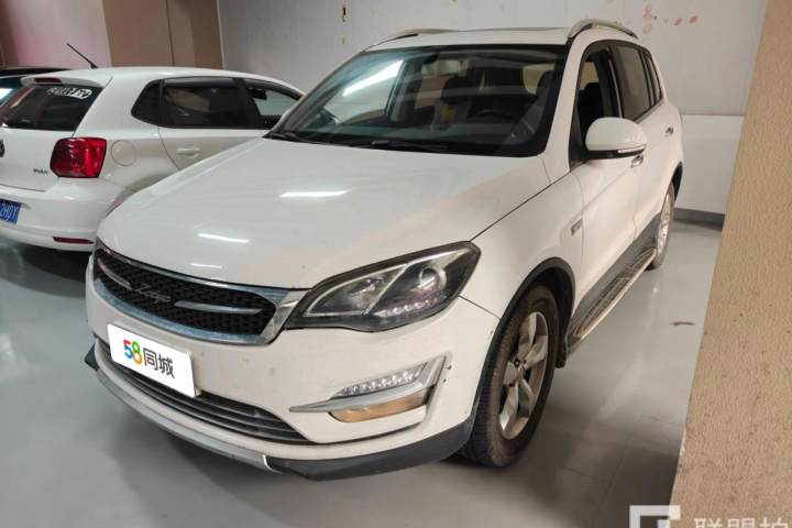 众泰 大迈X5 1.5T CVT地主型 国V
