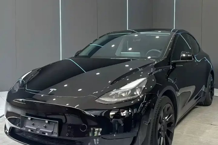 特斯拉 Model Y 改款 后轮驱动版