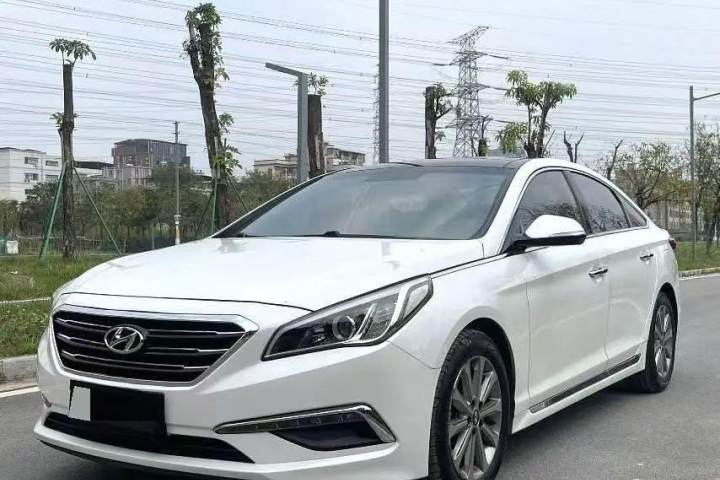 现代 索纳塔九 1.6T DLX尊贵型