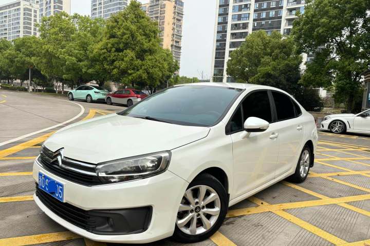 雪铁龙 C4世嘉 1.6L 手动舒适型