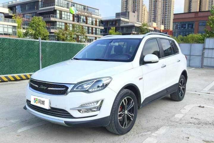 众泰 大迈X5 1.5T CVT地主型 国V