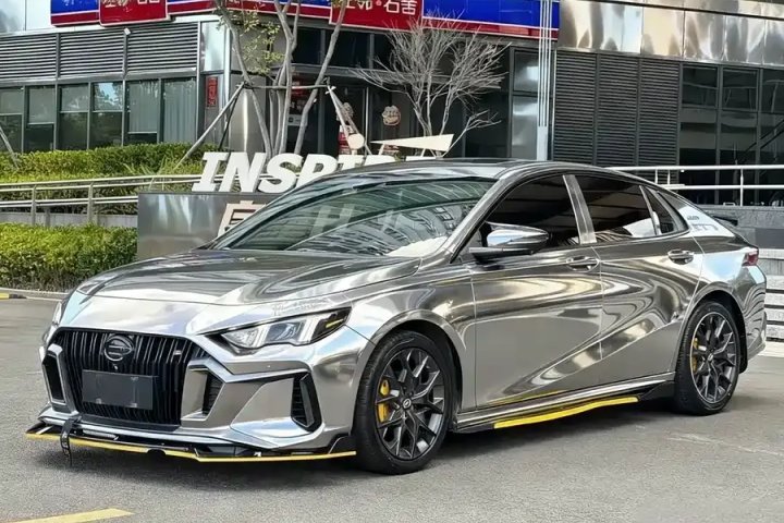 广汽传祺 影豹 270T DCT J15版