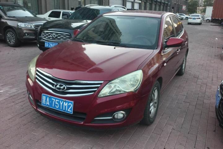 现代 悦动 1.6L 自动舒适型