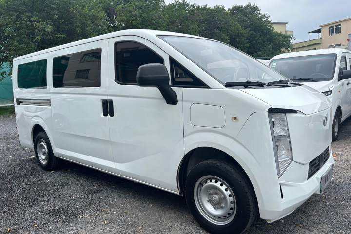 长安跨越 跨越星光 EV 7人客运 305km 豪华版