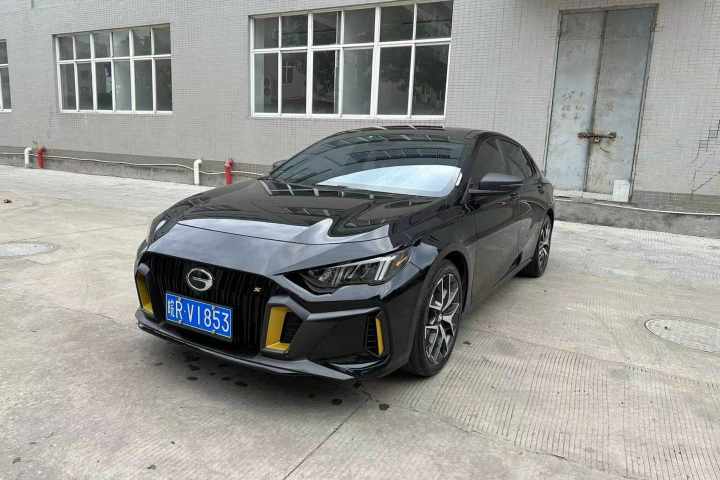 广汽传祺 影豹 270T DCT J15版