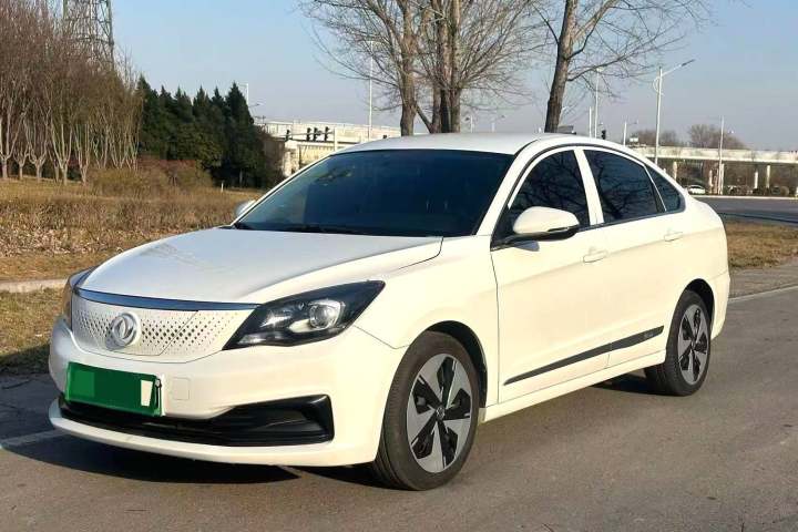 东风风神 E70 500 超享版