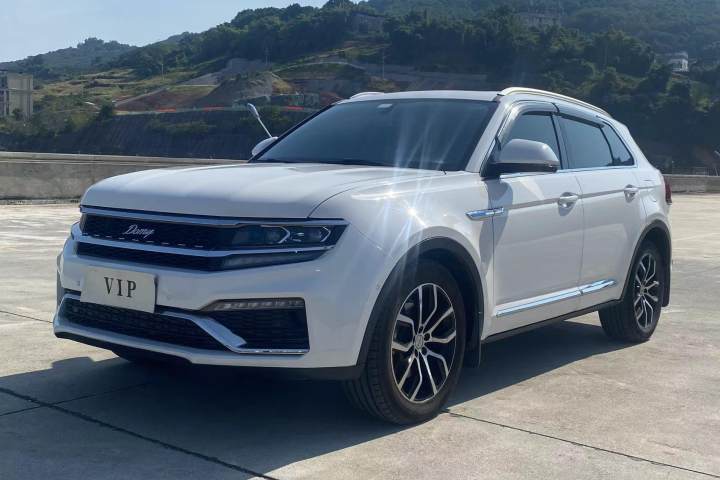 众泰 大迈X7 2.0T 自动至尊型