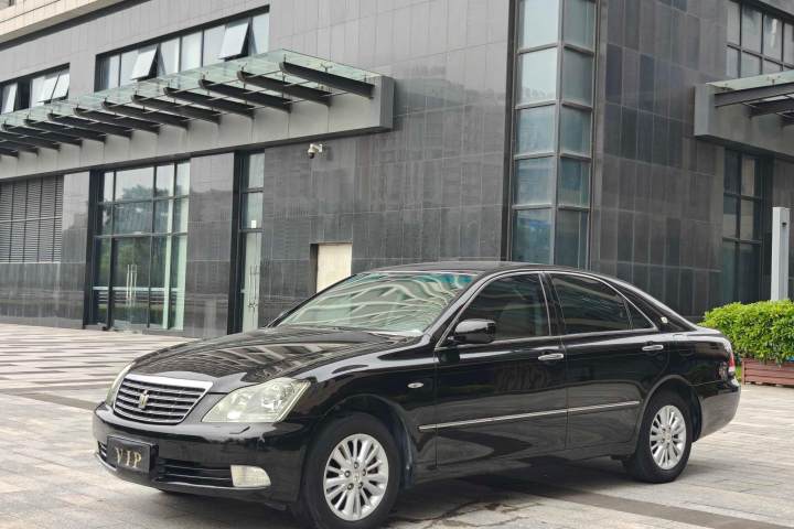 丰田 皇冠 2.5L Royal 特别版