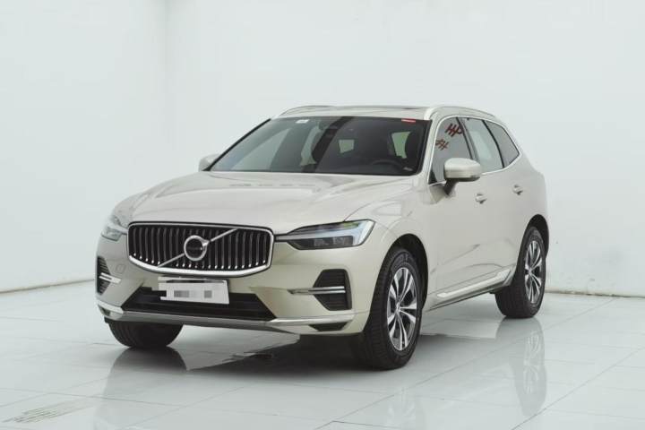 沃尔沃 XC60 B5 四驱智逸豪华版